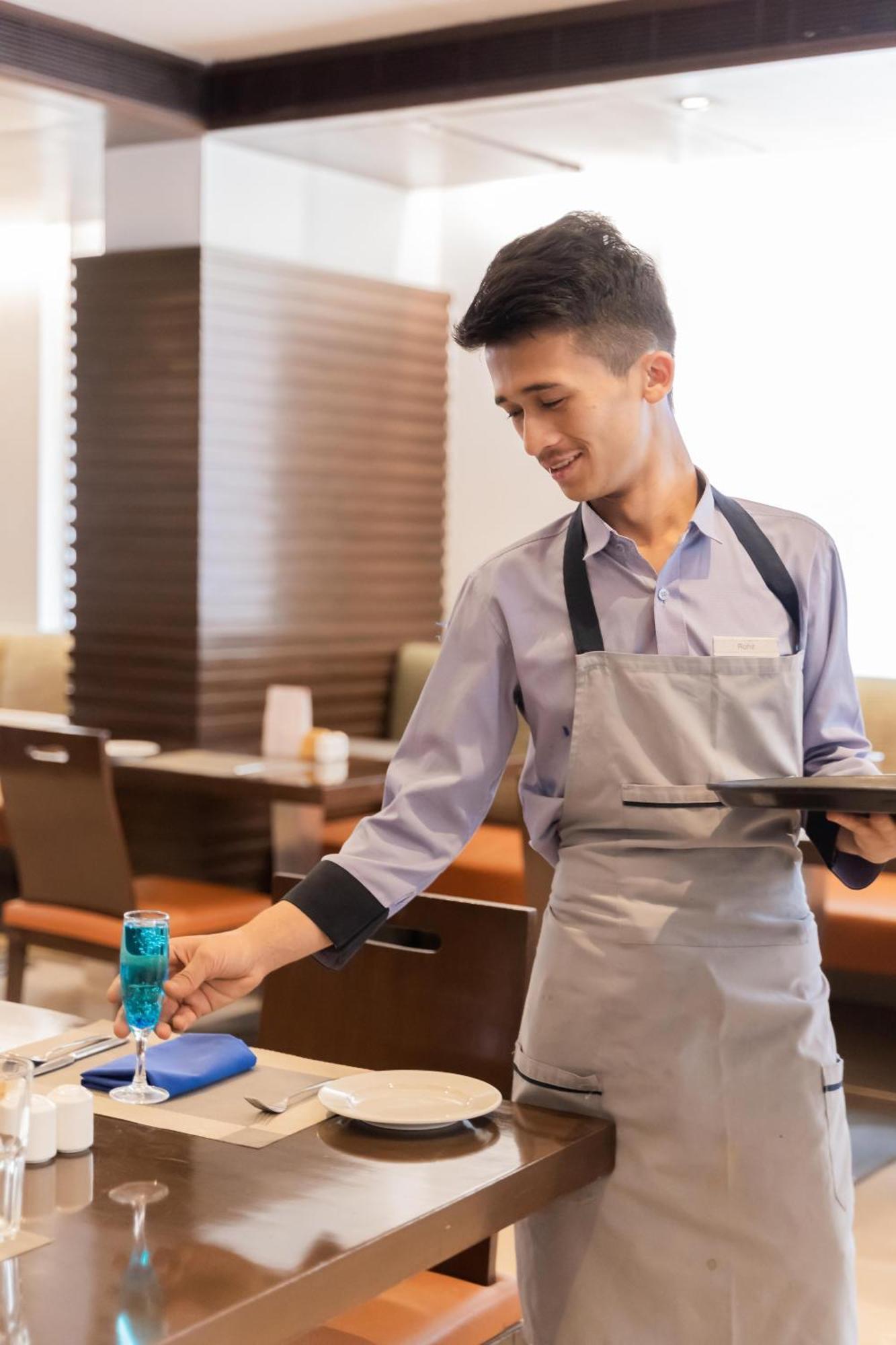 Four Points By Sheraton Ahmedabad Eksteriør billede
