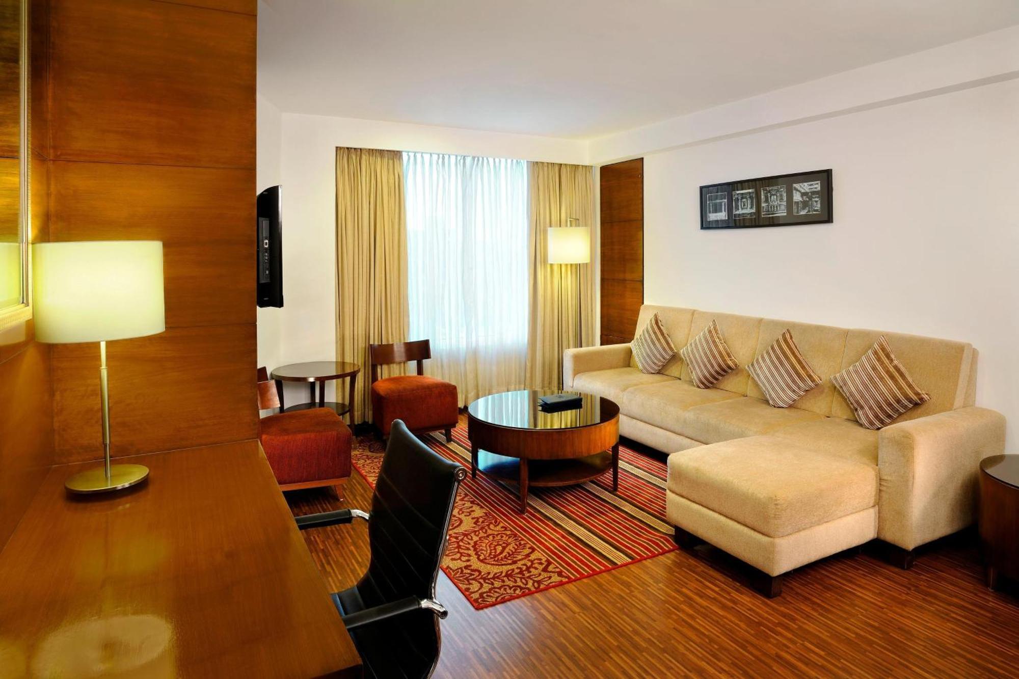Four Points By Sheraton Ahmedabad Eksteriør billede
