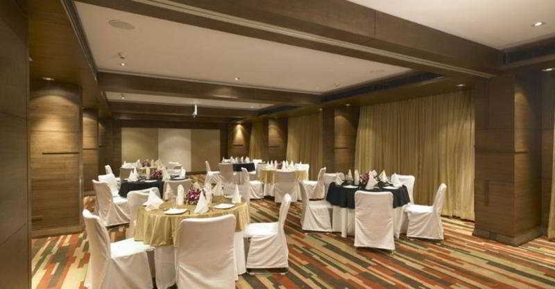 Four Points By Sheraton Ahmedabad Eksteriør billede