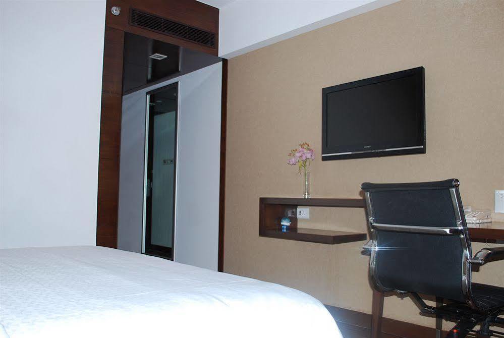 Four Points By Sheraton Ahmedabad Eksteriør billede